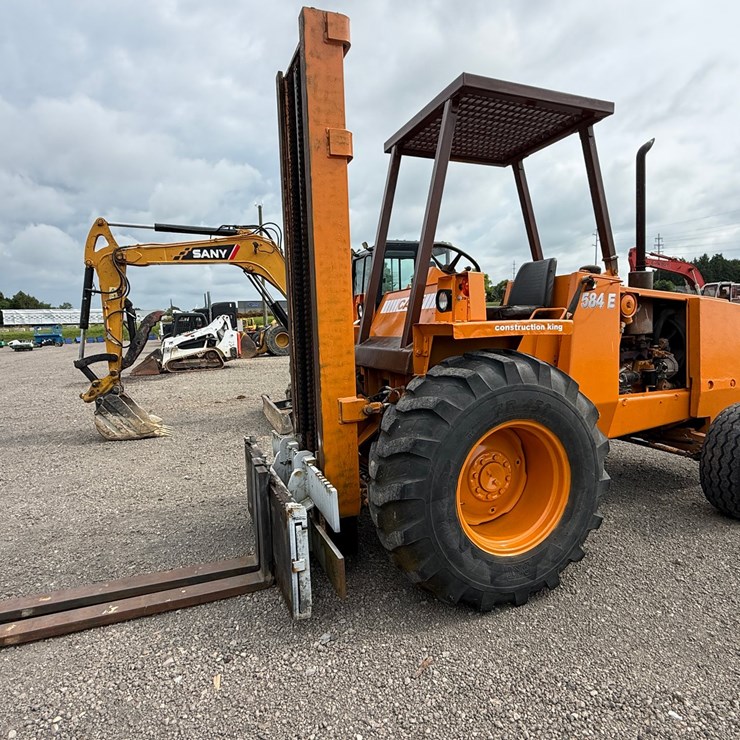 CASE 584E
