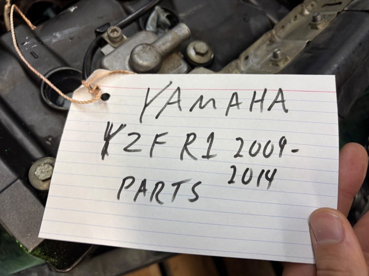 #408-•-2-pallets-of-motorcycle-engines-and-engine-parts-image-27