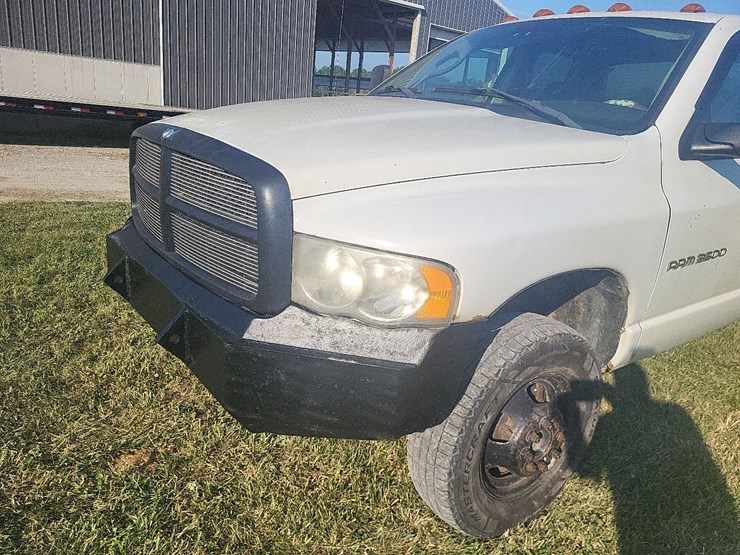 2003-dodge-ram-3500-4x4-4-door-truck-image-9