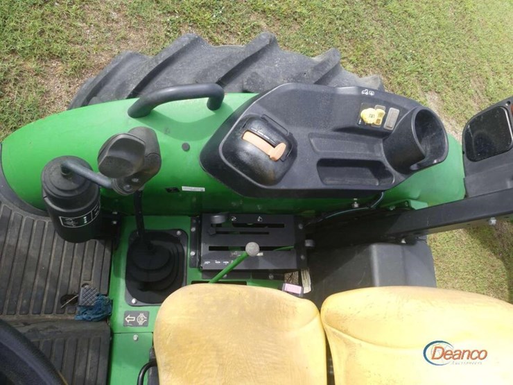 2021-john-deere-5075e-image-12