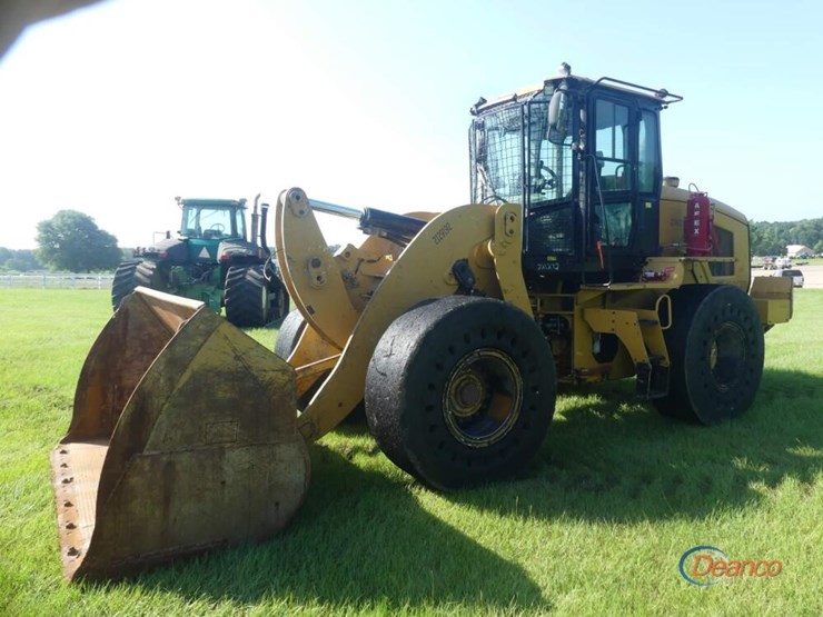 2015-caterpillar-938k-image-19