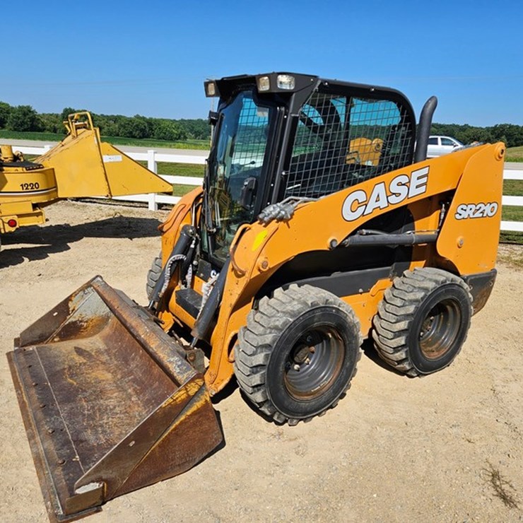 2020 CASE SR210