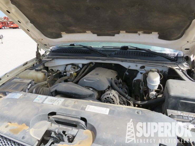 2003-chevrolet-silverado-2500hd-image-8