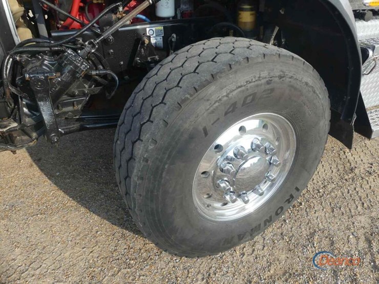 2012-kenworth-t800-image-12