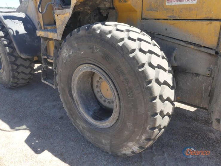 deere-524k-image-4
