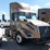 2023-volvo-vnl300-image-3