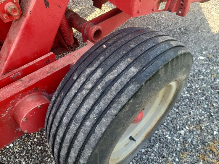 gehl-1065-tandem-axle-forage-chopper-w/2-heads---nice-image-28