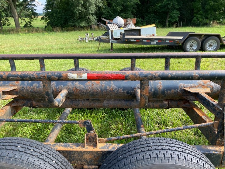 hay-trailer-image-9