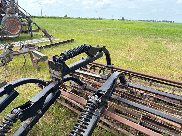 case-ih-330-image-73
