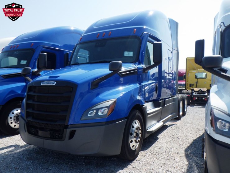2022-freightliner-cascadia-126-image-1