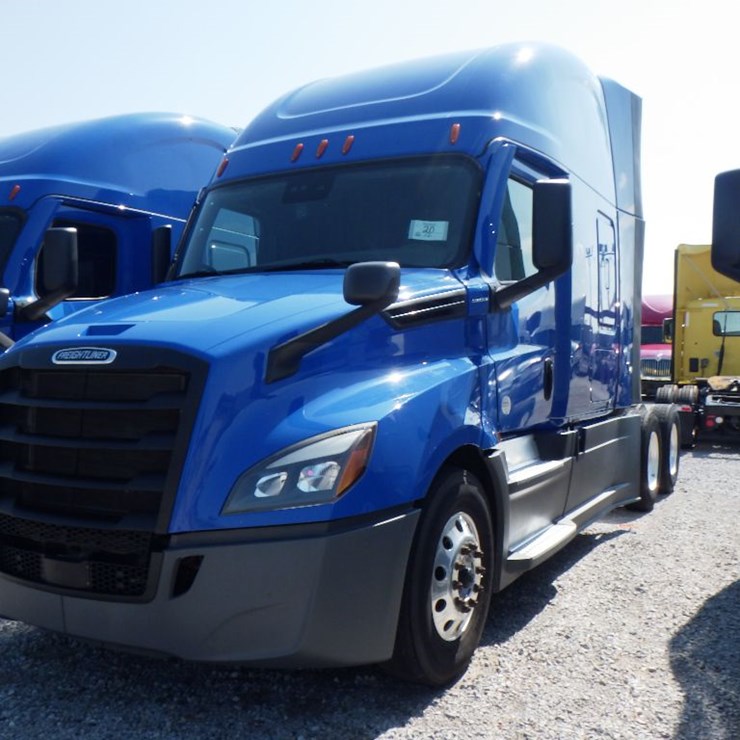 2022 FREIGHTLINER CASCADIA 126