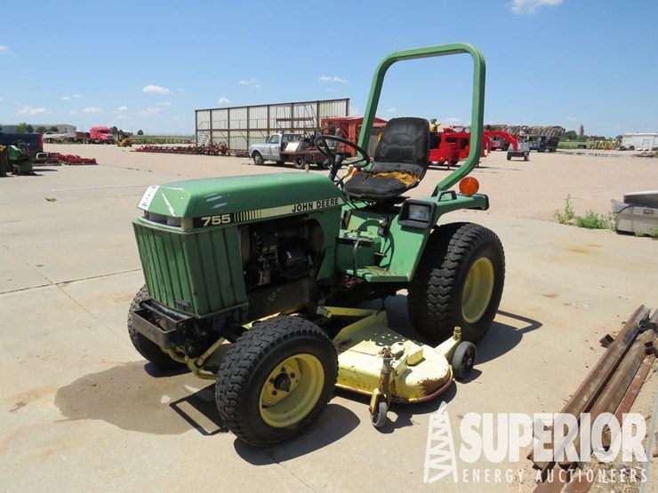 john-deere-755-image-2