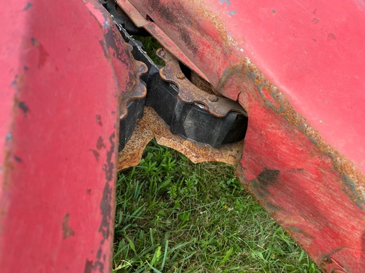 case-ih-881-forage-harvester-image-18