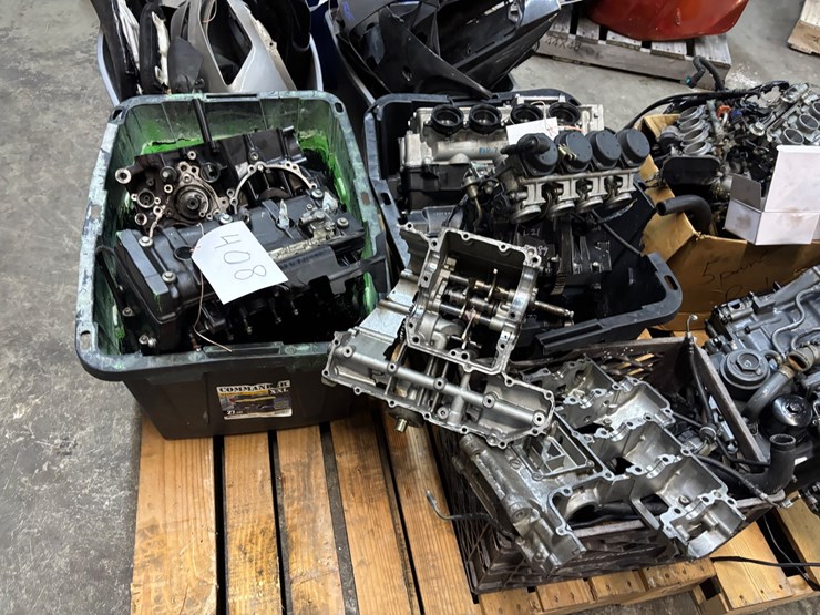 #408-•-2-pallets-of-motorcycle-engines-and-engine-parts-image-24