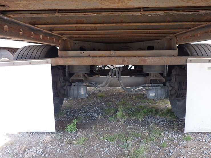2016-utility-4000d-x-image-15