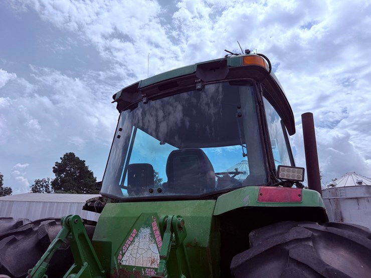 1996-john-deere-8400-image-47