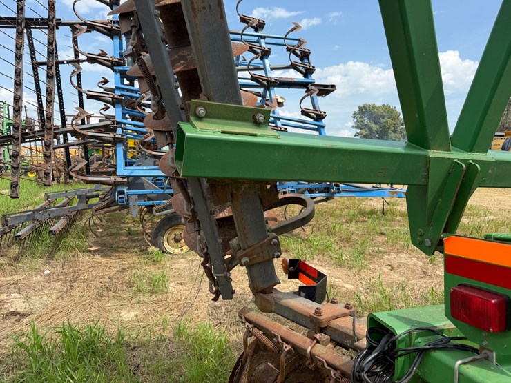 john-deere-37-image-24