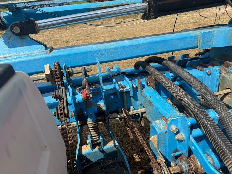 #51909-•-monosem-12-twin-row-38"-center-planter-05a116-inv#51909-image-79