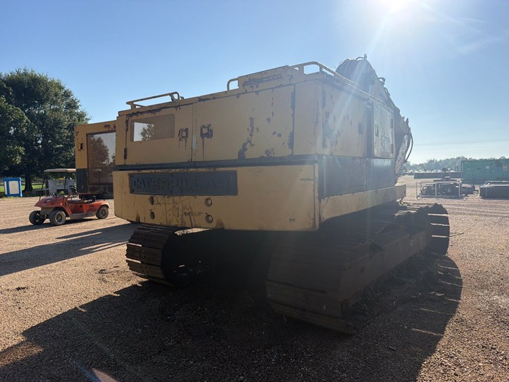 caterpillar-215-image-8