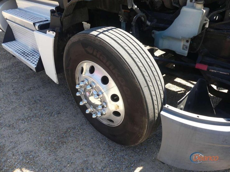 2022-kenworth-t680-image-12