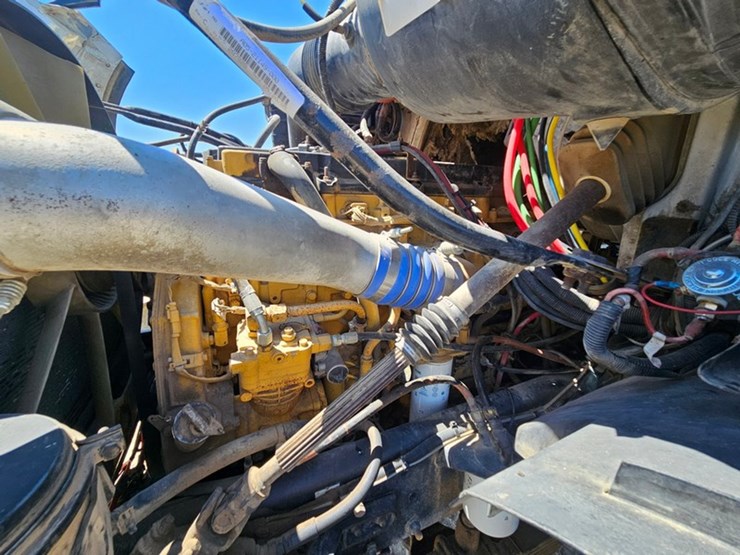 2006-caterpillar-c13-image-12