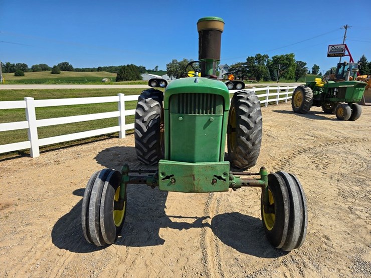 john-deere-4020-image-13