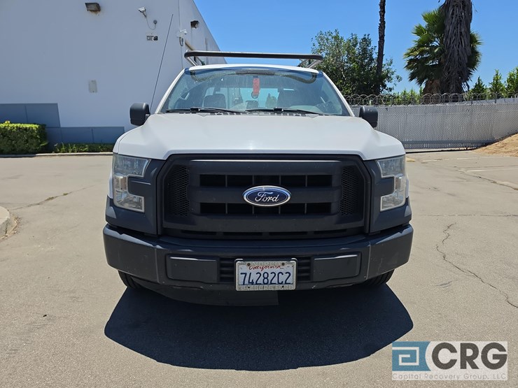 2016-ford-f150-xl-image-2