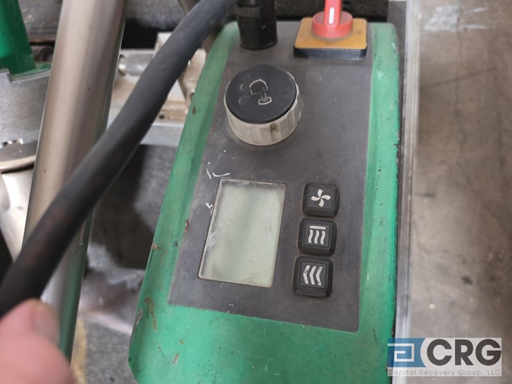 leister-varimat-v2-hot-air-welder-image-4