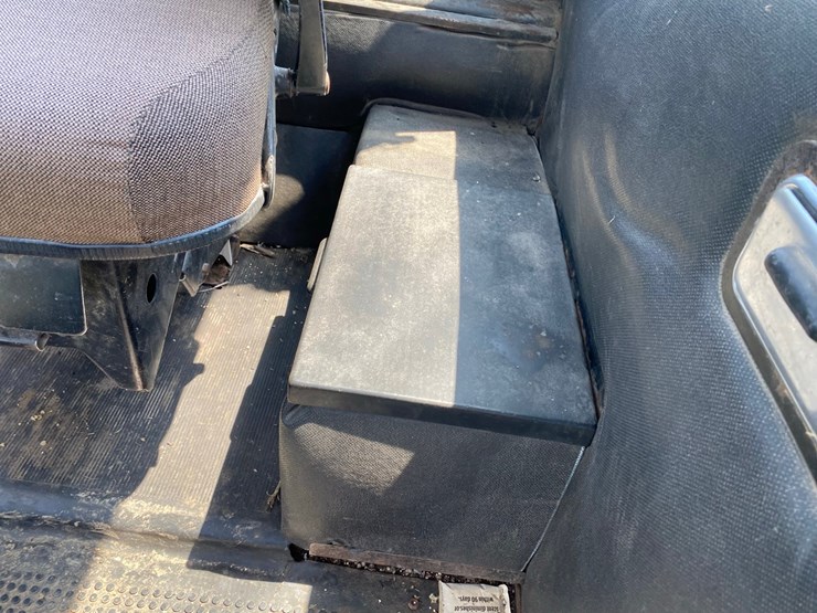 john-deere-8430-image-47