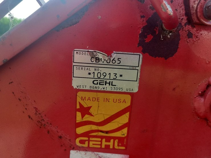 gehl-1065-tandem-axle-forage-chopper-w/2-heads---nice-image-30
