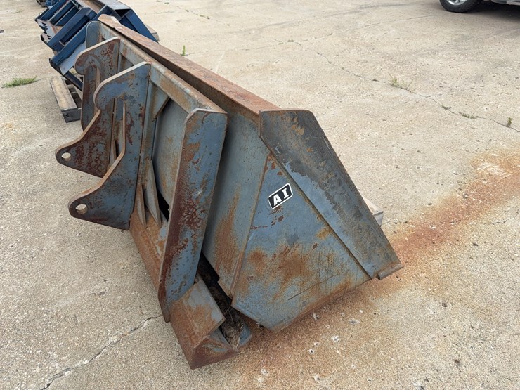 side-dump-bucket-image-2