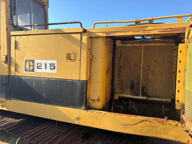 caterpillar-215-image-7