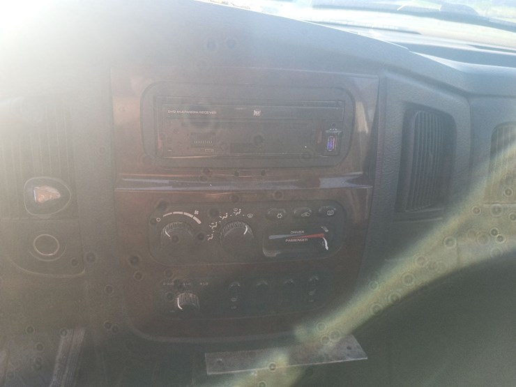 2003-dodge-ram-3500-4x4-4-door-truck-image-49
