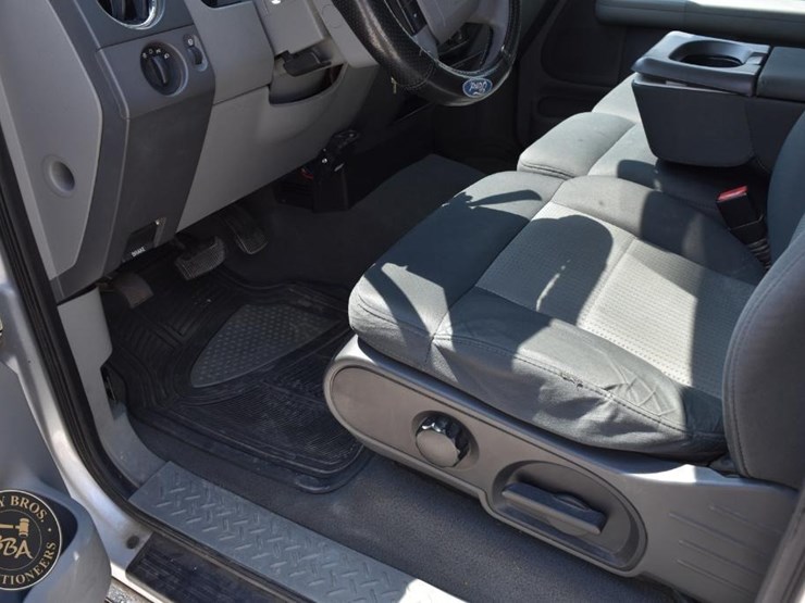 2008-ford-f150-xlt-image-17
