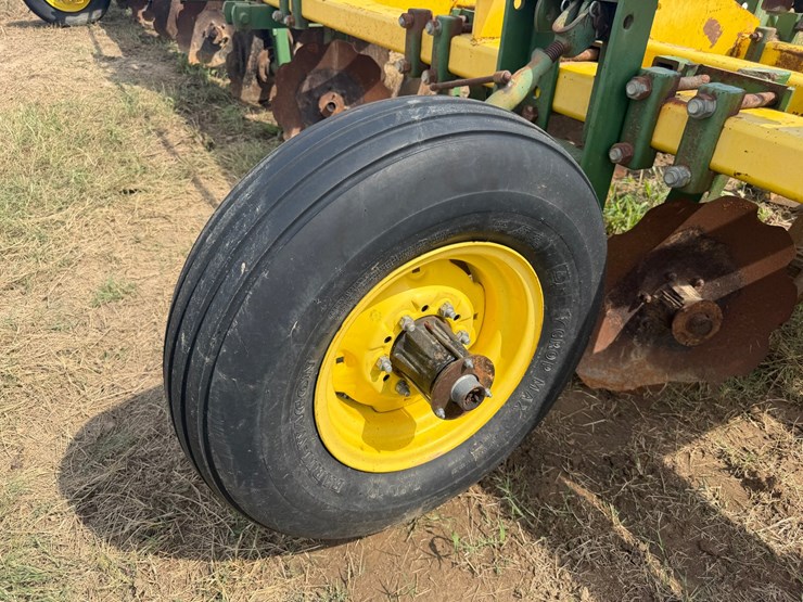 #51910-•-roll-a-cone-12-row-38"-spacing-hipper-10-3218-inv#51910-image-10