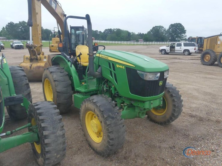 john-deere-5045e-image-1