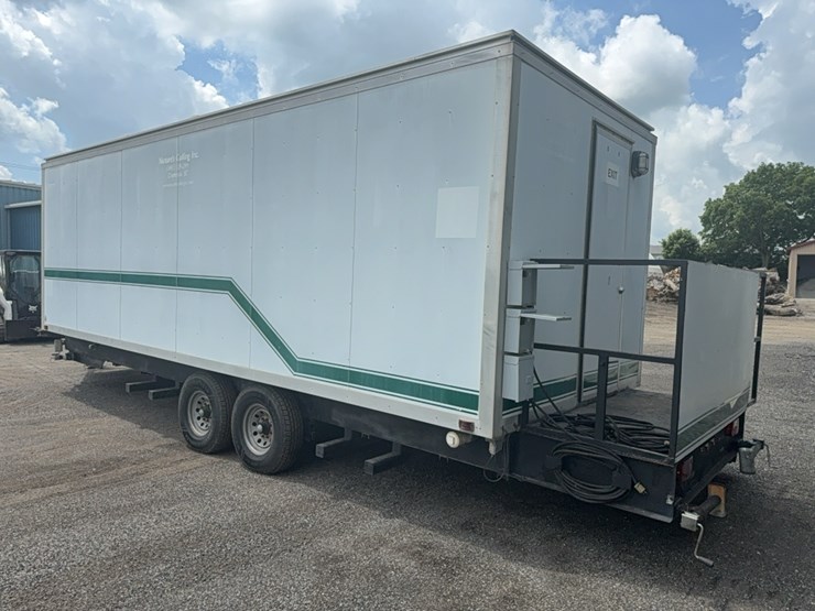1992-pace-restroom-trailer-image-46