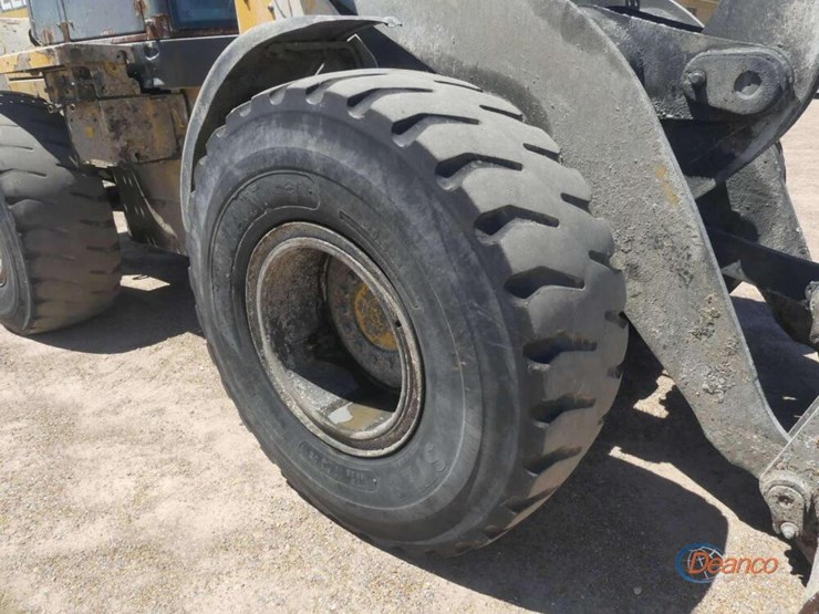 deere-524k-image-9