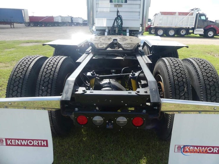 2015-kenworth-t800-image-8