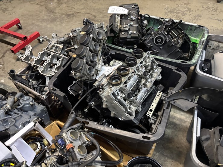 #408-•-2-pallets-of-motorcycle-engines-and-engine-parts-image-20
