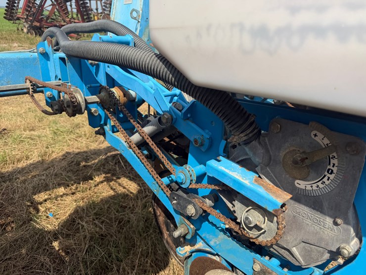 #51909-•-monosem-12-twin-row-38"-center-planter-05a116-inv#51909-image-96