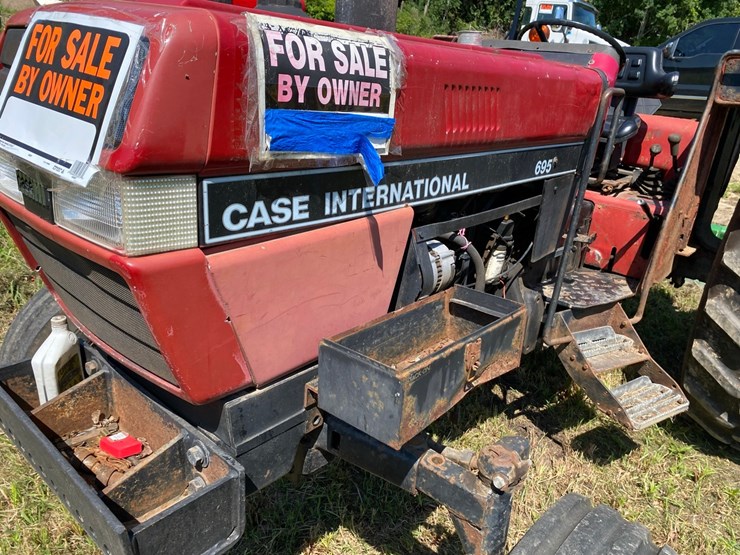 case-ih-695-2-wd-tractor-image-10