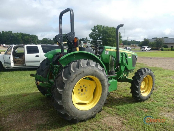 2021-john-deere-5075e-image-2
