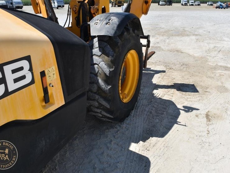2018-jcb-512-56-image-32