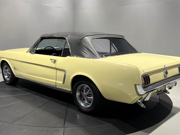 #1512-•-1965-ford-mustang-convertible-image-34