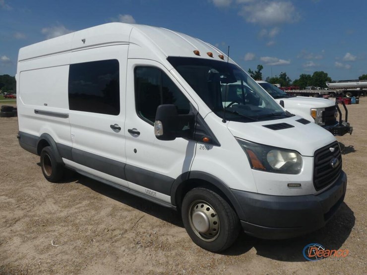 2016-ford-transit-image-1