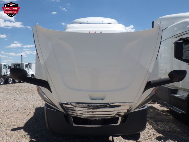 2020-freightliner-cascadia-116-image-23