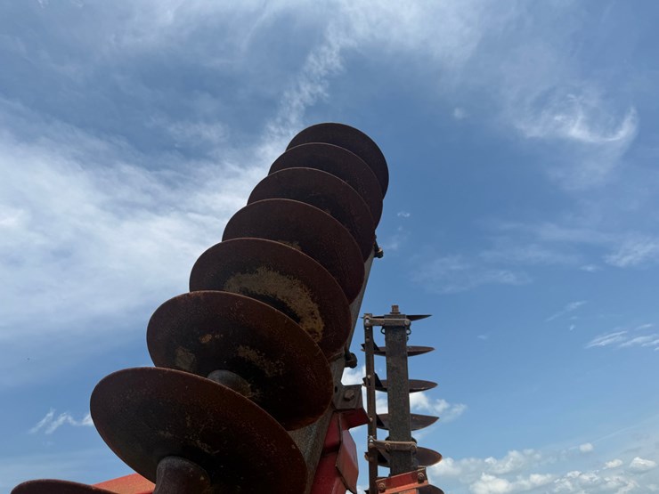 case-ih-496-image-49