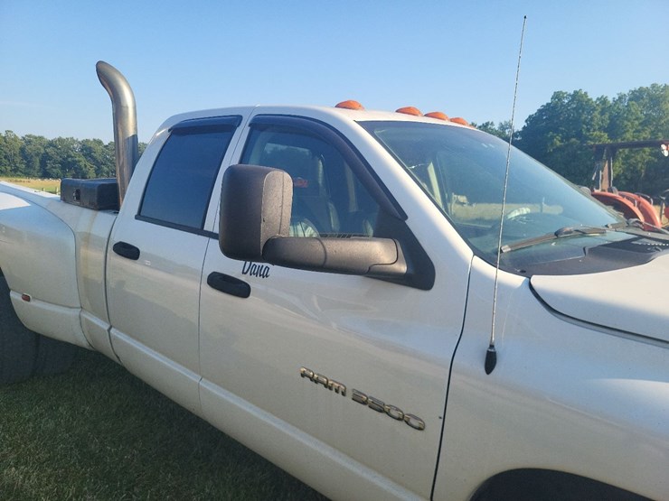 2003-dodge-ram-3500-4x4-4-door-truck-image-34