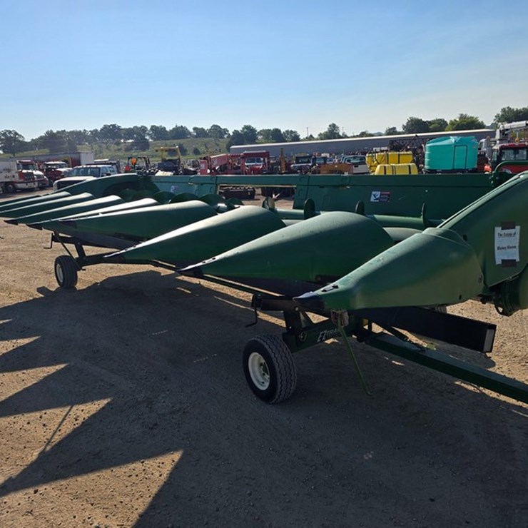 JOHN DEERE 708C